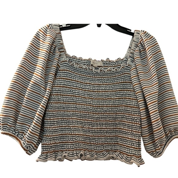 LOFT crop top, ruched elastic front and back. Full 3/4 sleeves, ruffle trim. - Picture 1 of 7